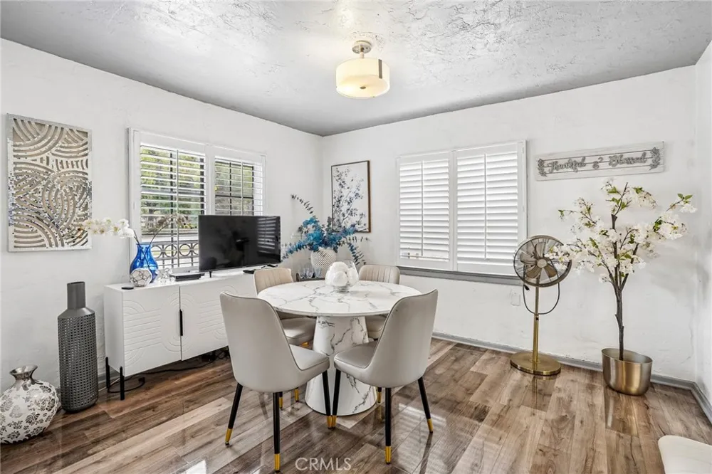 2358 Marengo Avenue Altadena, CA 91001
