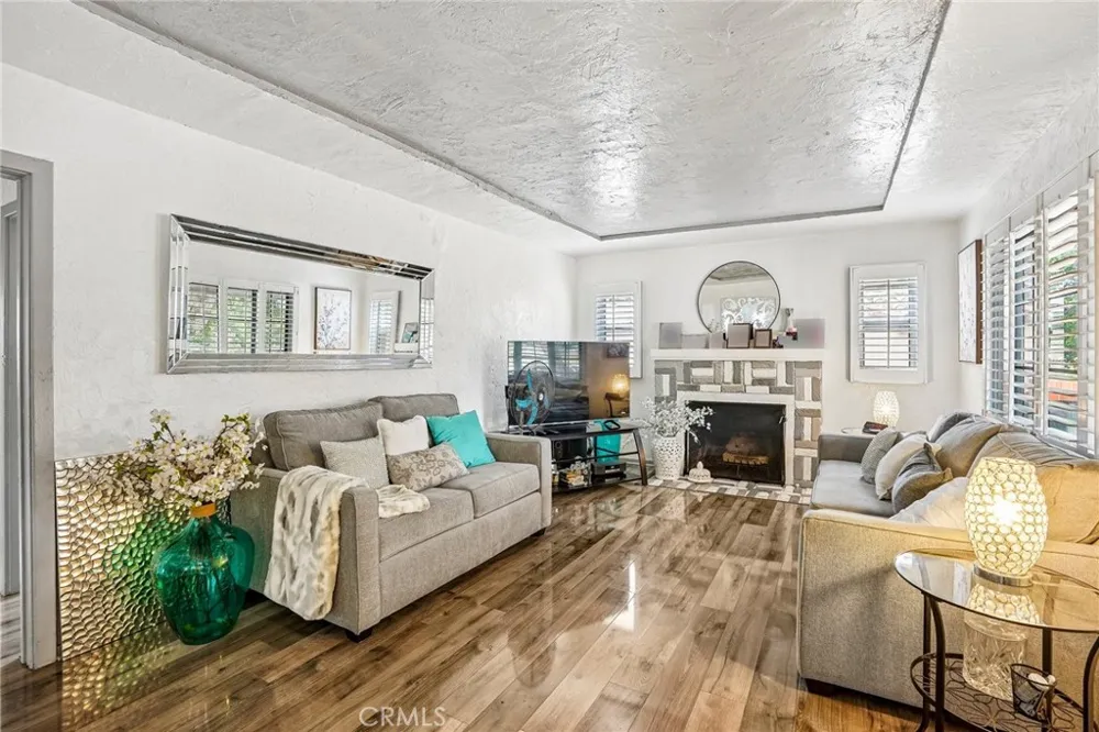 2358 Marengo Avenue Altadena, CA 91001