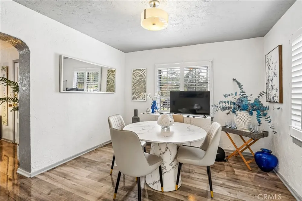 2358 Marengo Avenue Altadena, CA 91001