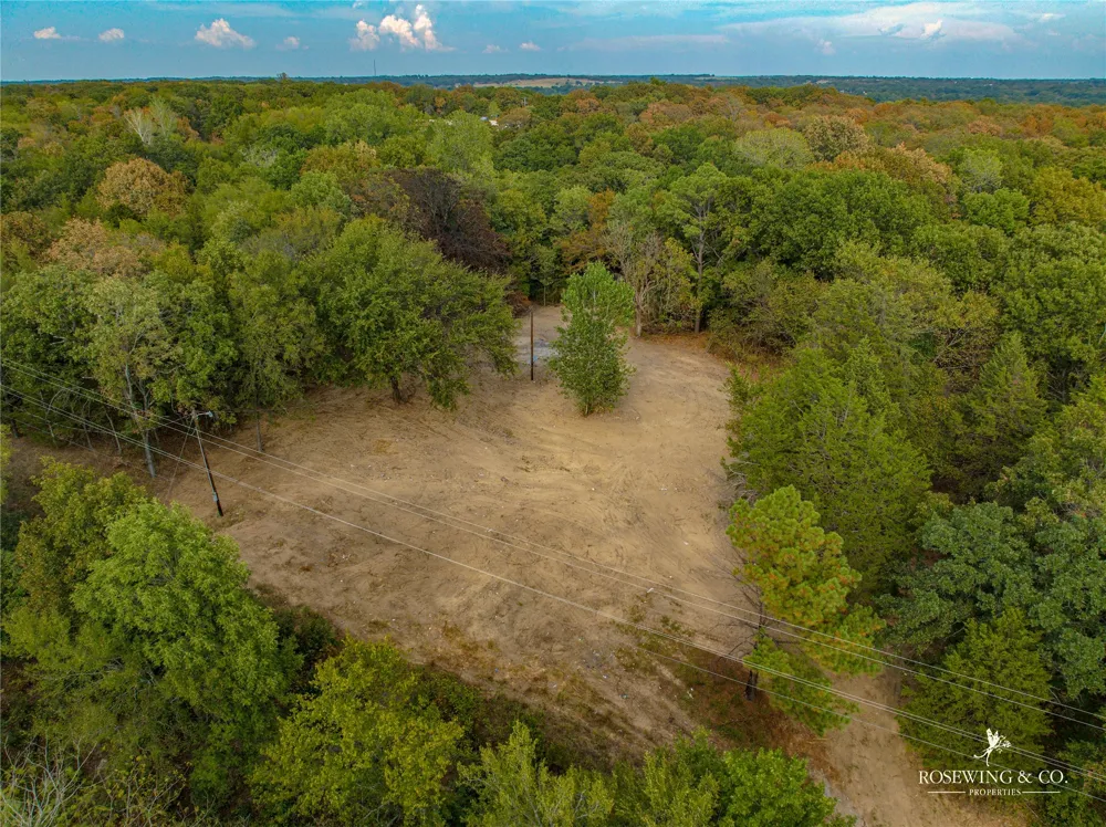 22525 Kings Road Tecumseh, OK 74873