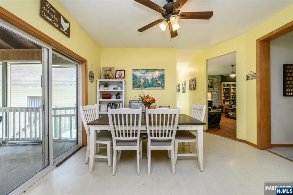 34 Highland Avenue Green, NJ 07821