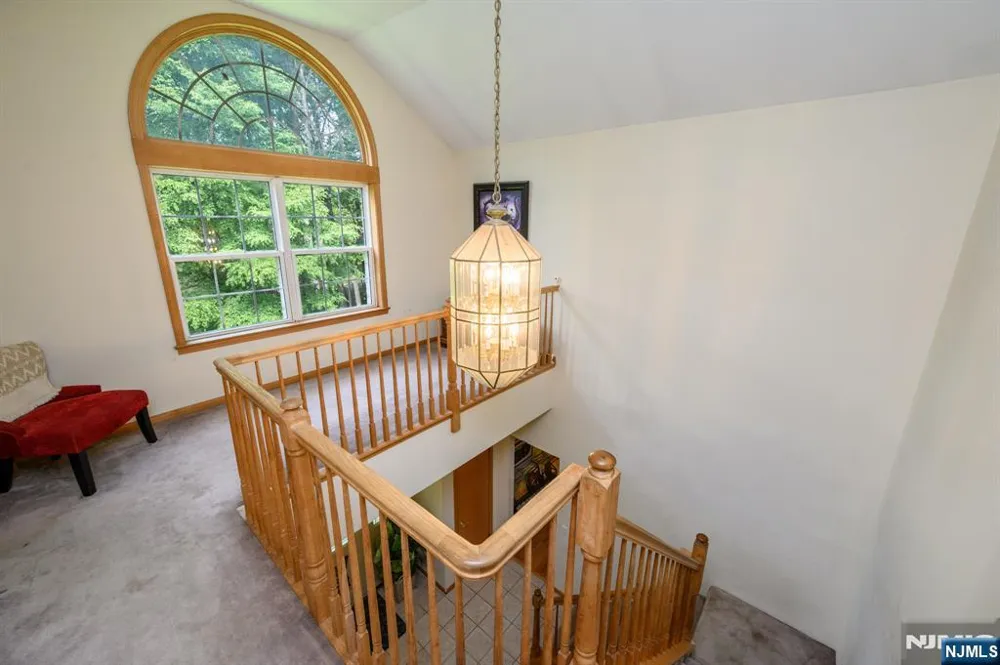 34 Highland Avenue Green, NJ 07821
