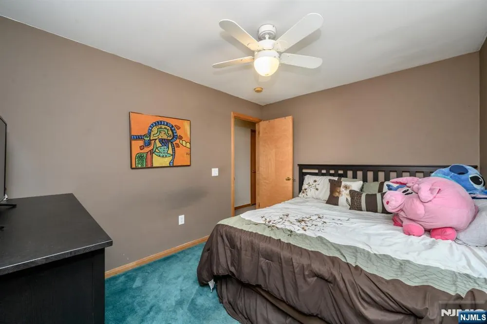 34 Highland Avenue Green, NJ 07821