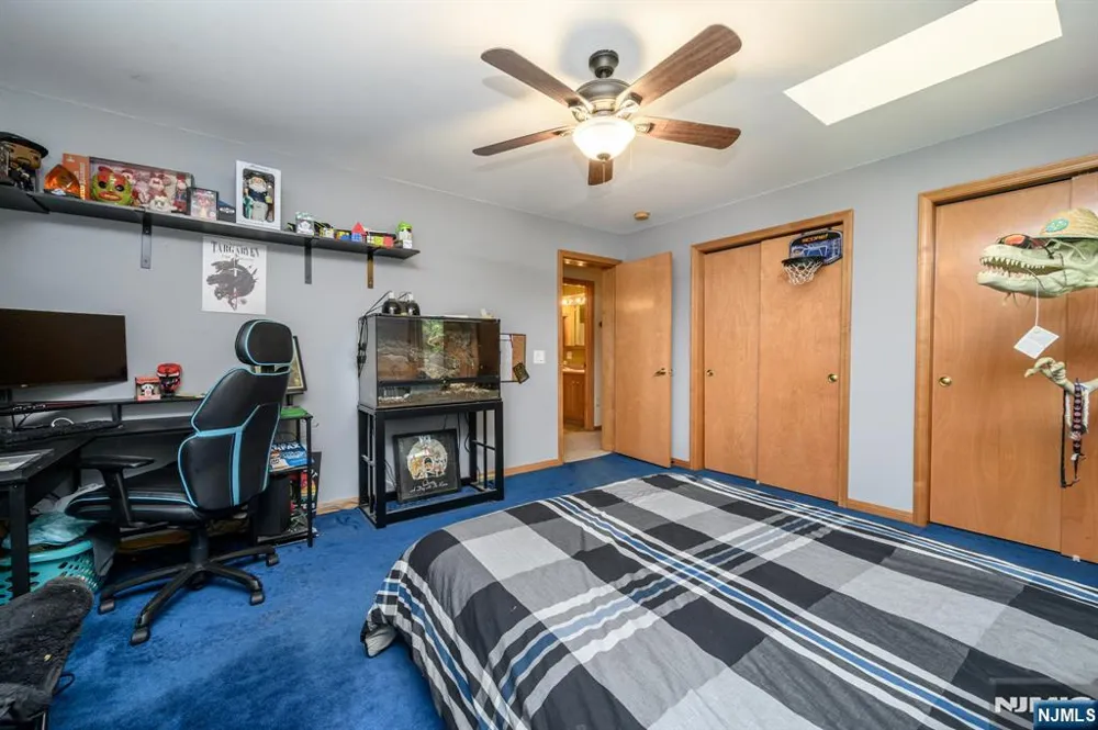 34 Highland Avenue Green, NJ 07821
