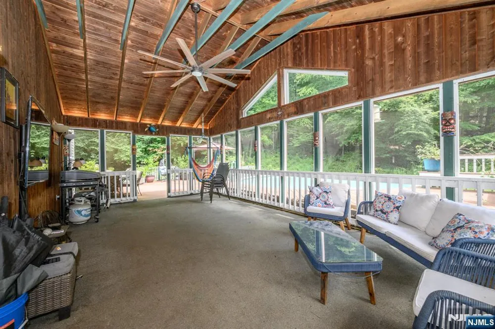 34 Highland Avenue Green, NJ 07821