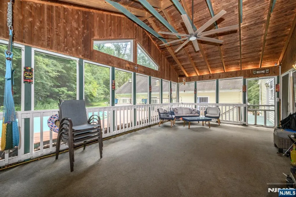 34 Highland Avenue Green, NJ 07821