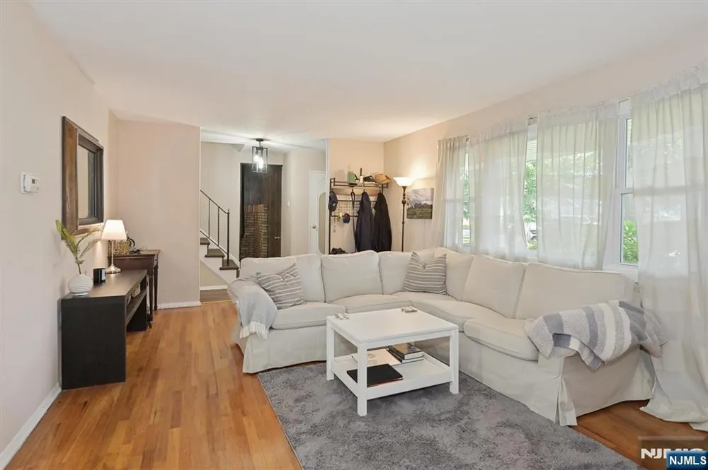 91 Legion Place Hillsdale, NJ 07642