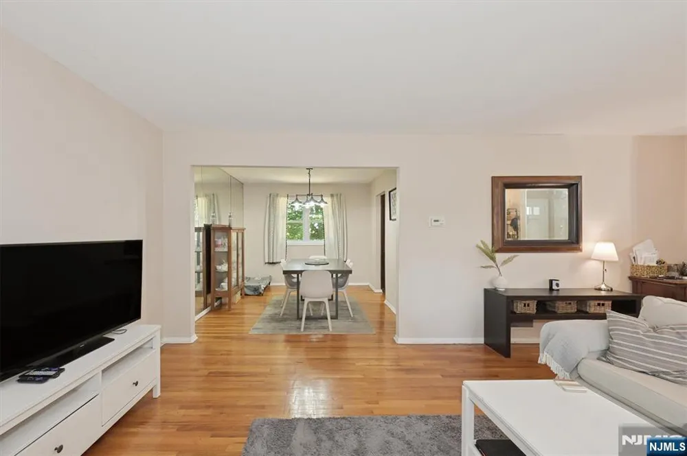 91 Legion Place Hillsdale, NJ 07642