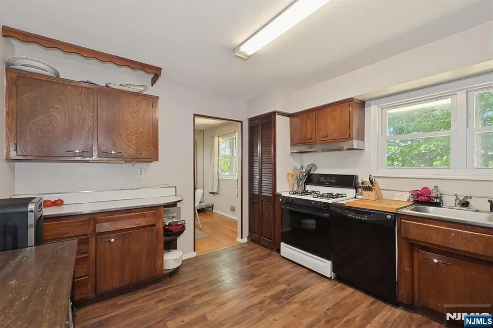 91 Legion Place Hillsdale, NJ 07642