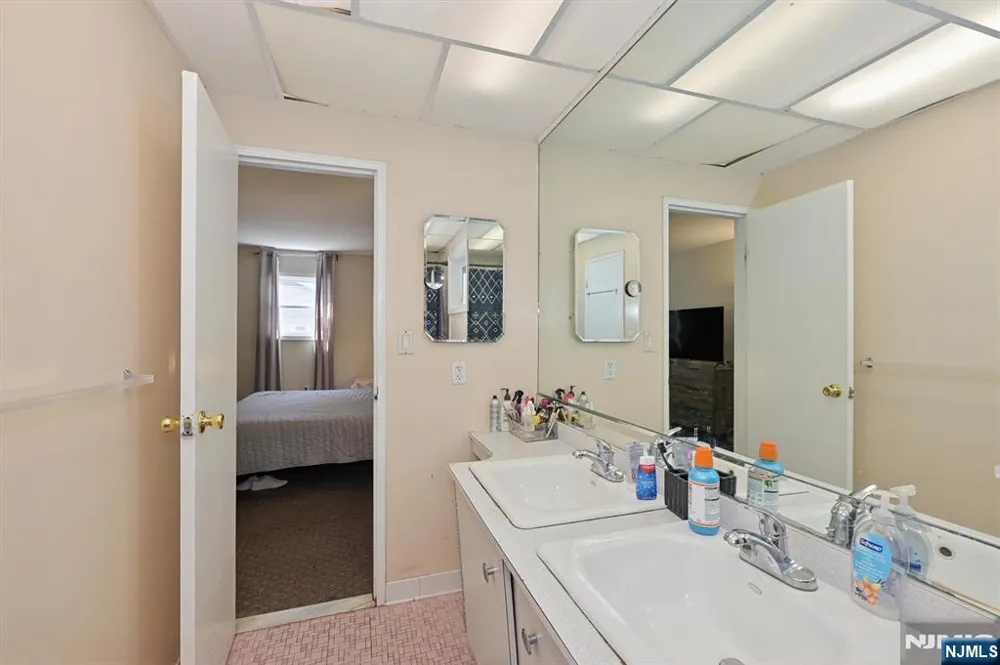 91 Legion Place Hillsdale, NJ 07642