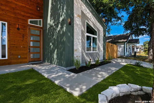 803 MCKINLEY AVE San Antonio, TX 78210
