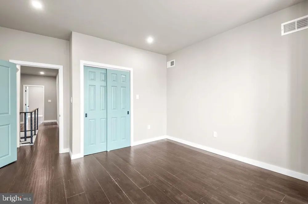3371 EMERALD STREET Philadelphia, PA 19134
