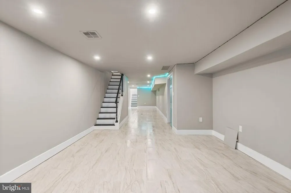 3371 EMERALD STREET Philadelphia, PA 19134
