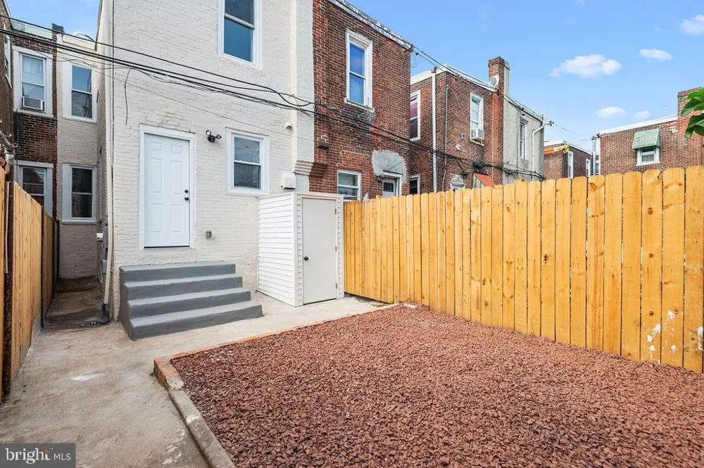 3371 EMERALD STREET Philadelphia, PA 19134