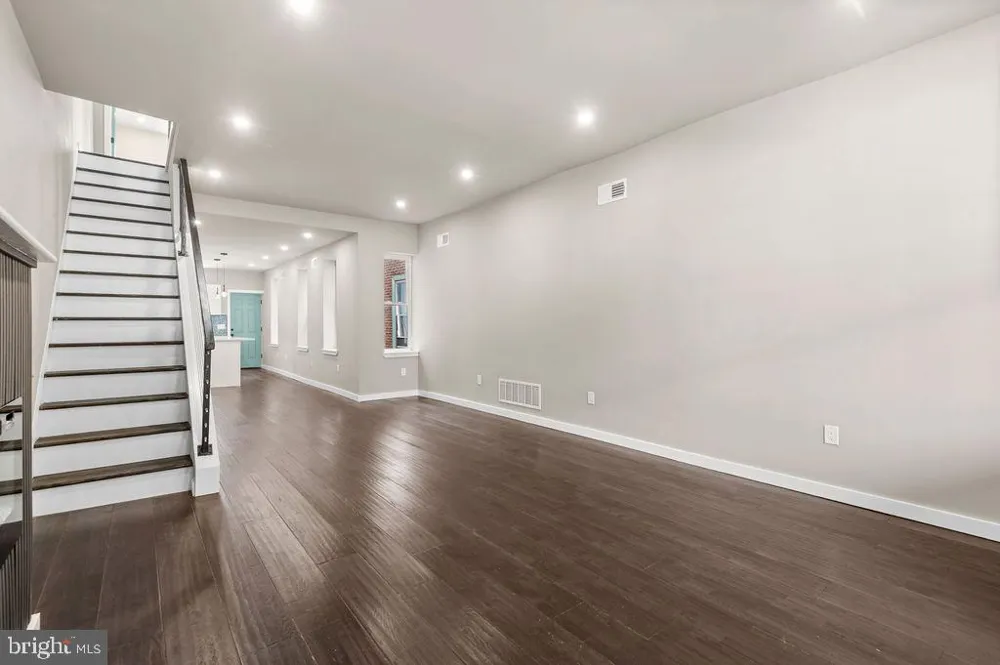 3371 EMERALD STREET Philadelphia, PA 19134