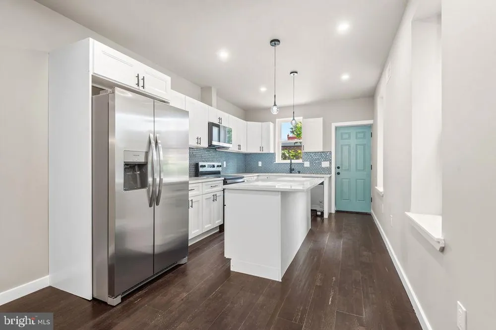 3371 EMERALD STREET Philadelphia, PA 19134