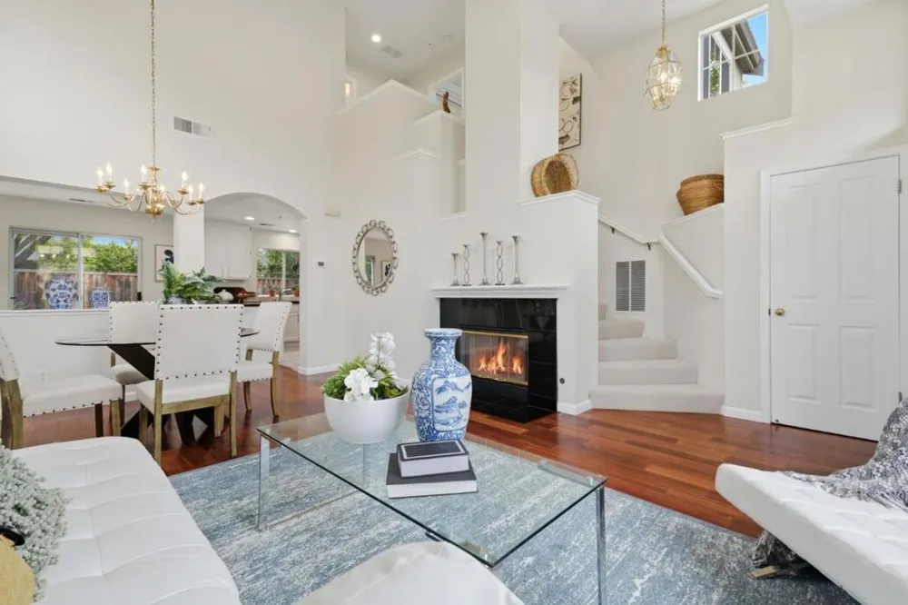 386 Pismo Terrace Sunnyvale, CA 94086