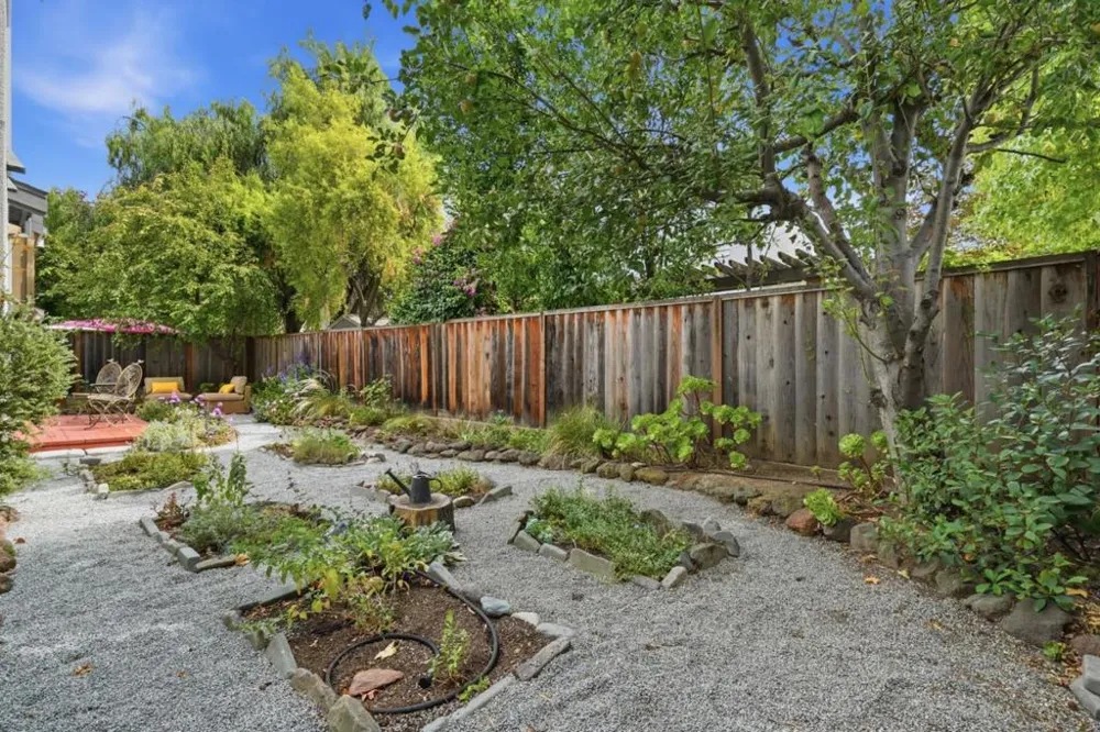 386 Pismo Terrace Sunnyvale, CA 94086