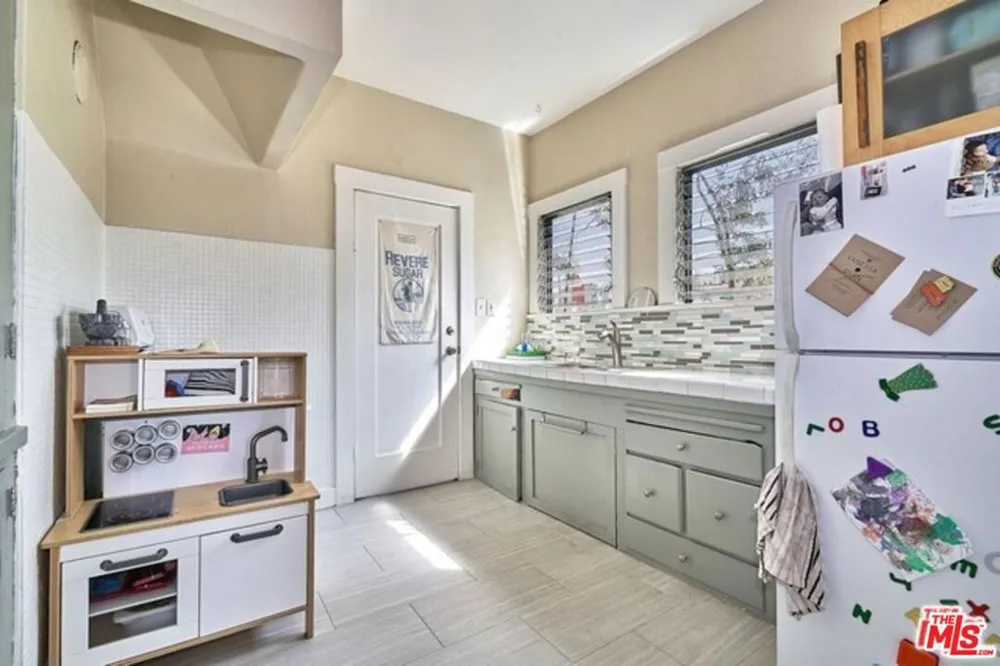 3703 Council Street #3705 Los Angeles, CA 90004