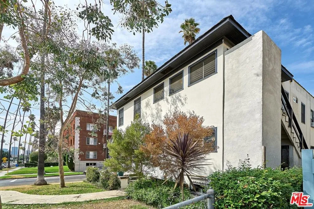 3703 Council Street #3705 Los Angeles, CA 90004