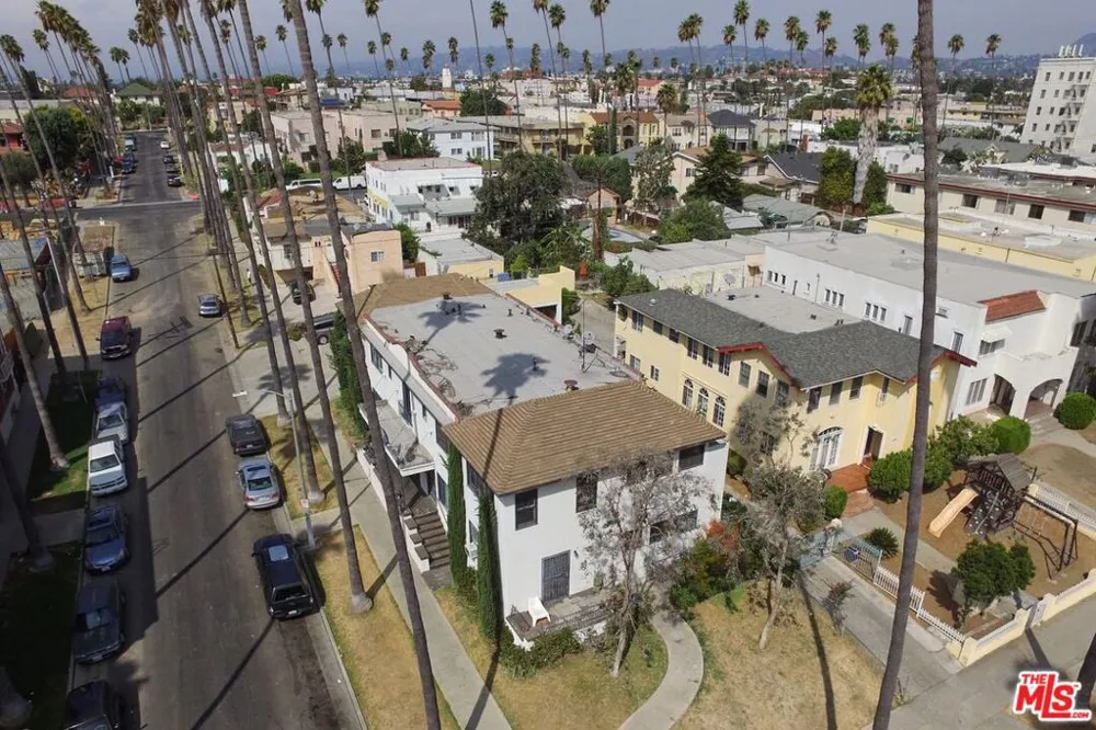 3703 Council Street #3705 Los Angeles, CA 90004