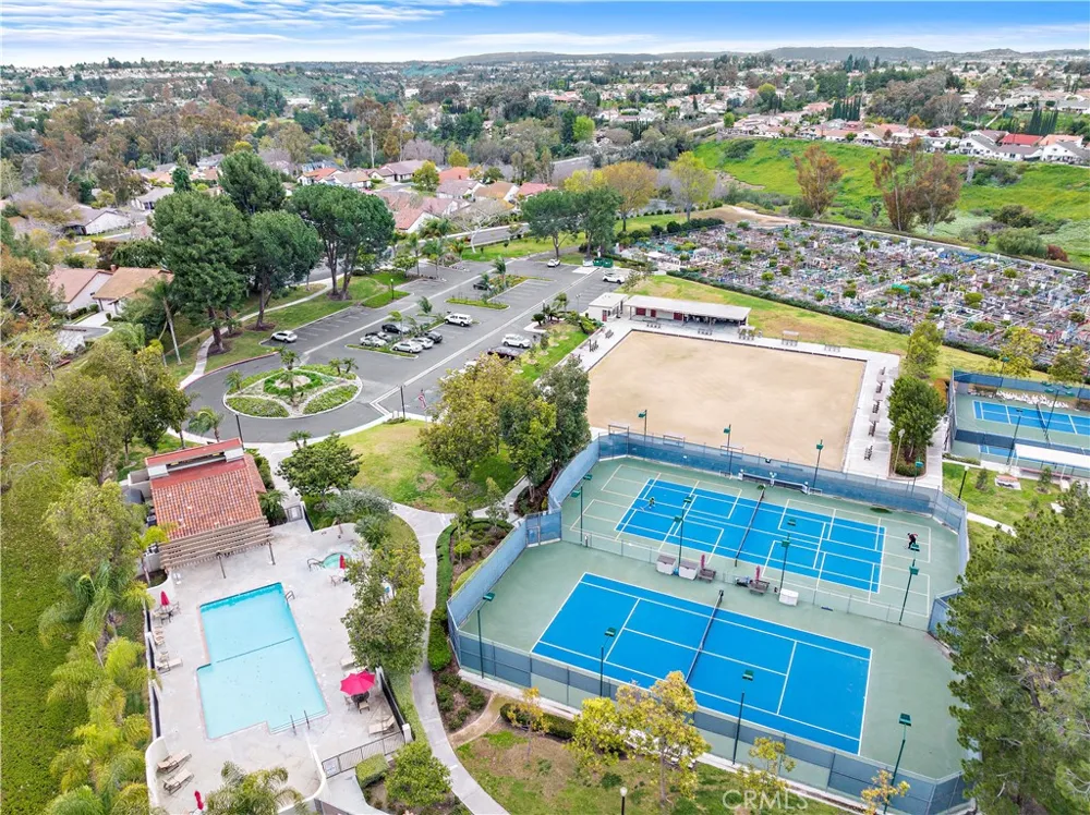 23822 VILLENA Mission Viejo, CA 92692