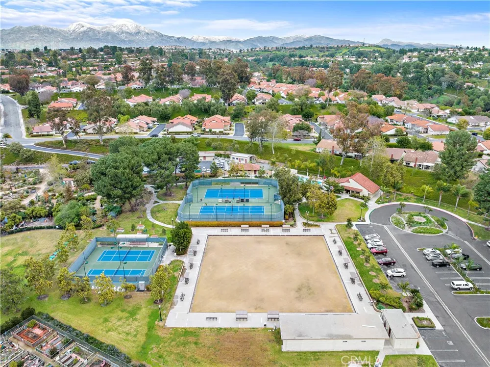 23822 VILLENA Mission Viejo, CA 92692