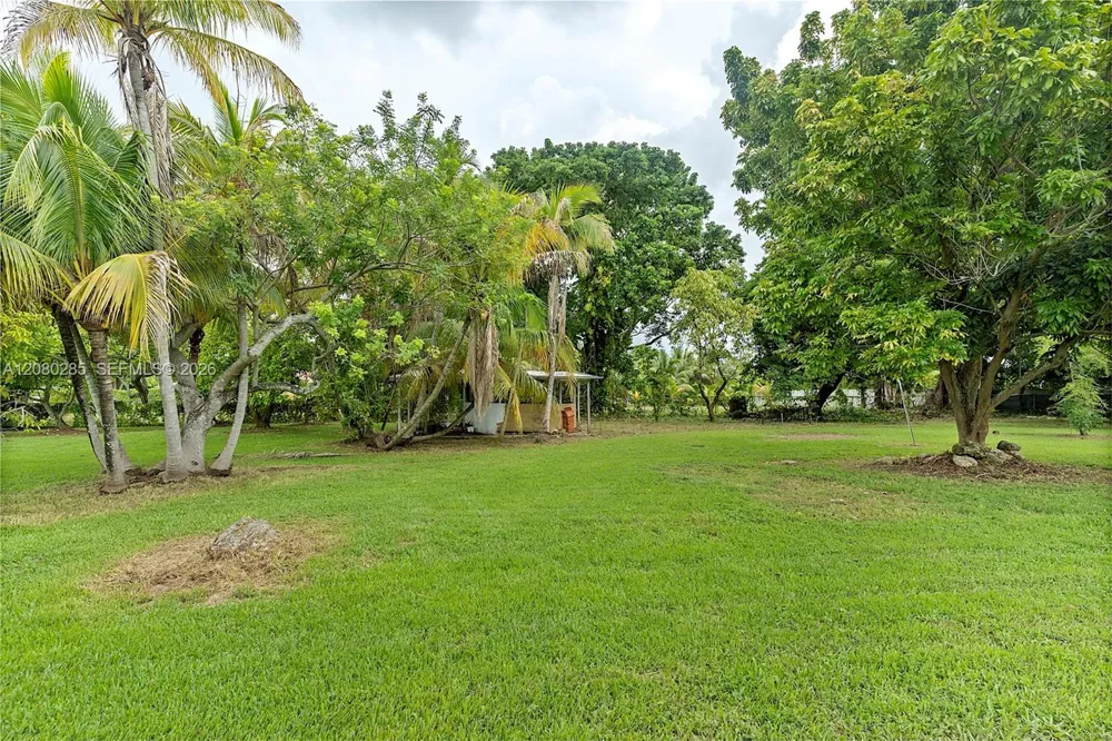 381 SW 127th Ave Miami, FL 33184