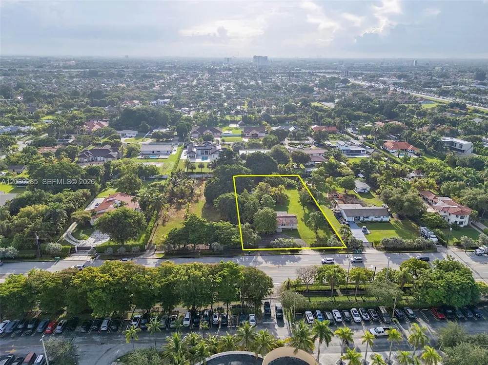 381 SW 127th Ave Miami, FL 33184