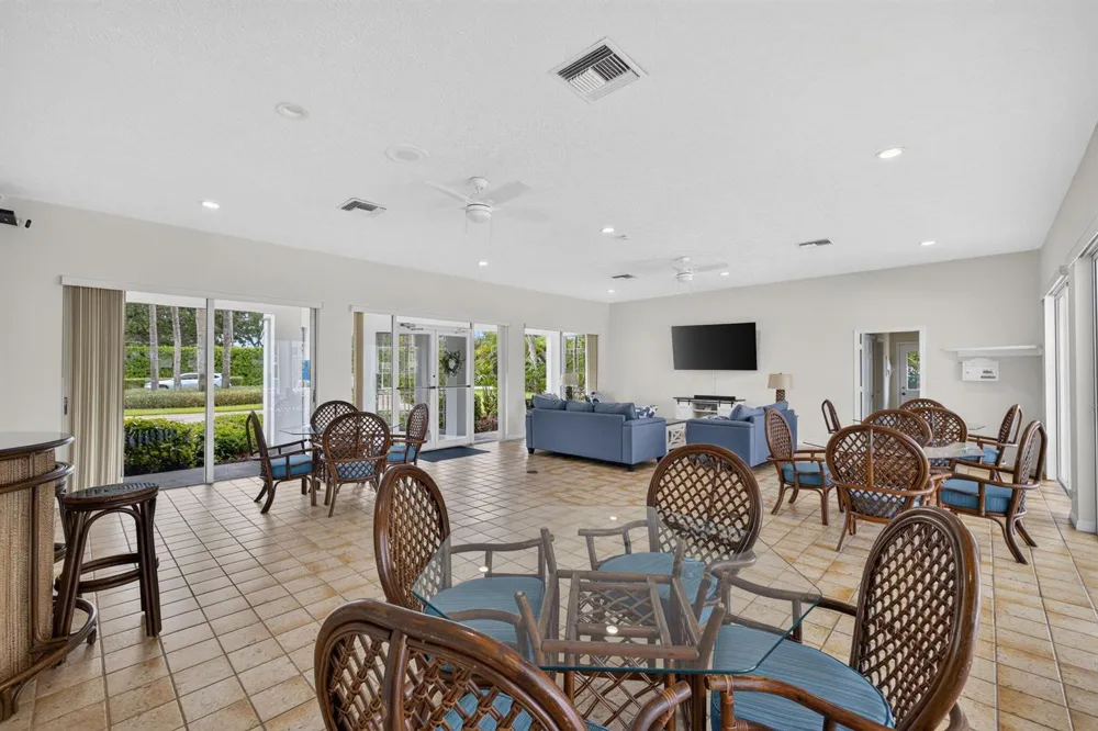803 SE CENTRAL PARKWAY #9 Stuart, FL 34994