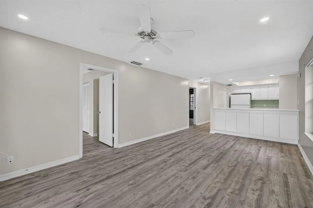 803 SE CENTRAL PARKWAY #9 Stuart, FL 34994