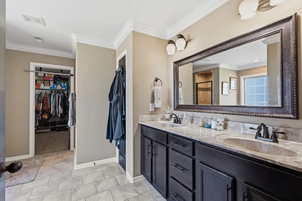 615 Glenstone Springs Dr Clarksville, TN 37043