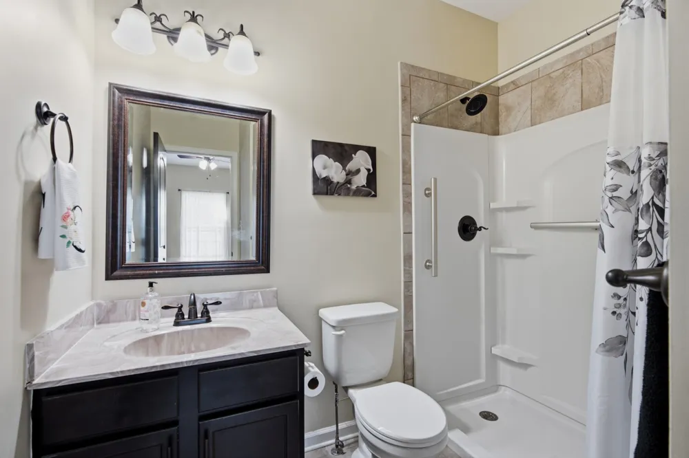 615 Glenstone Springs Dr Clarksville, TN 37043