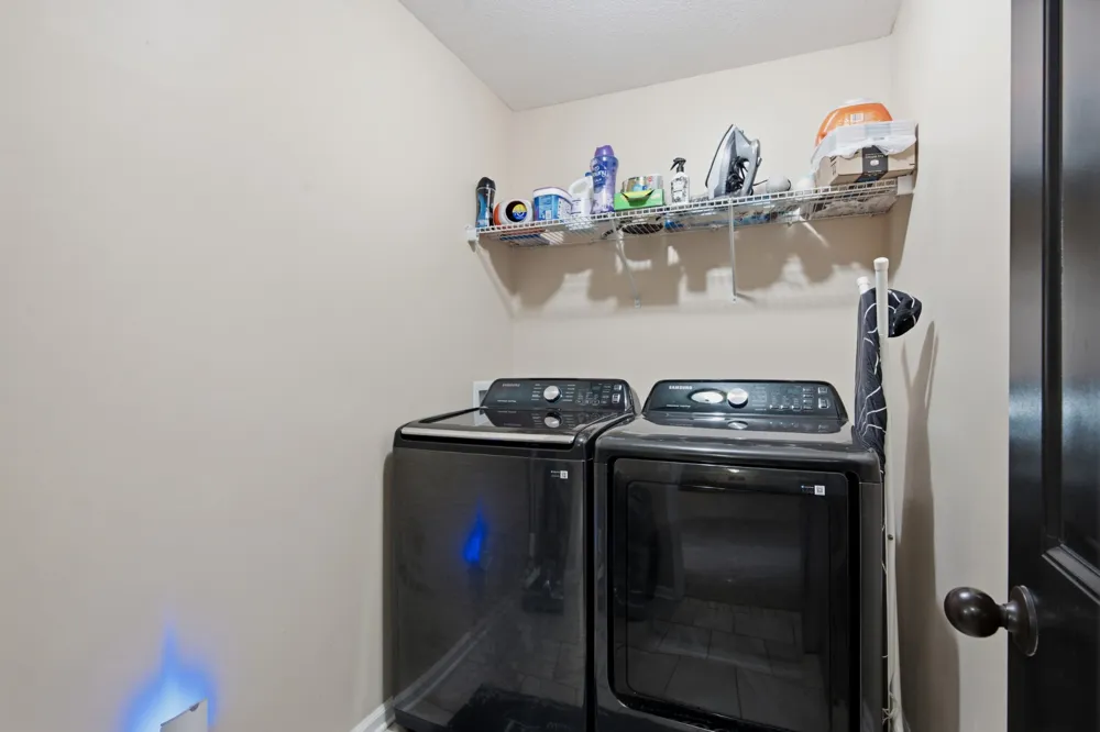 615 Glenstone Springs Dr Clarksville, TN 37043