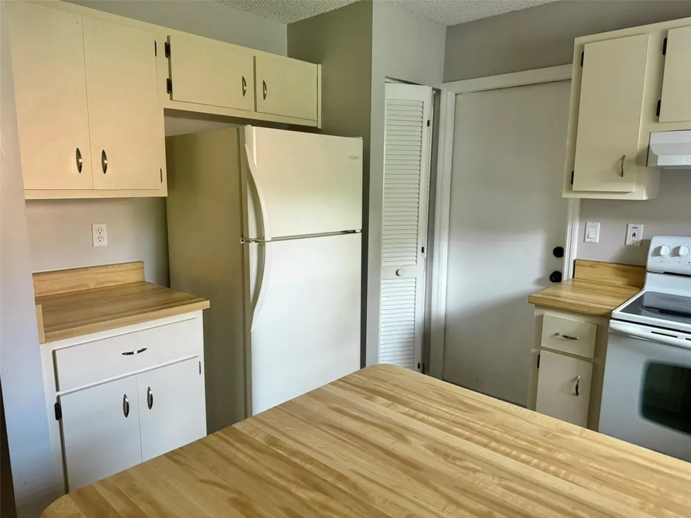 2701 NE 10TH STREET #106 ocala, FL 34470