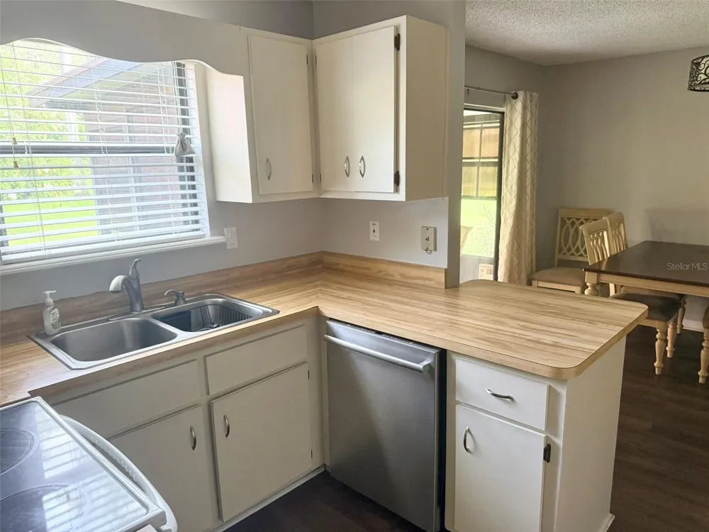 2701 NE 10TH STREET #106 ocala, FL 34470