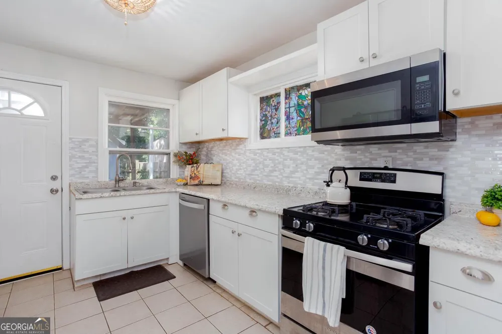 2880 Hall DR SE Smyrna, GA 30082