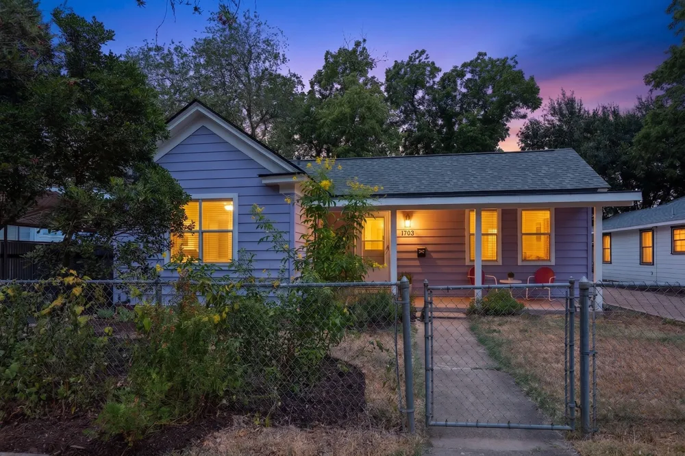 1702 Willow Street Austin, TX 78702