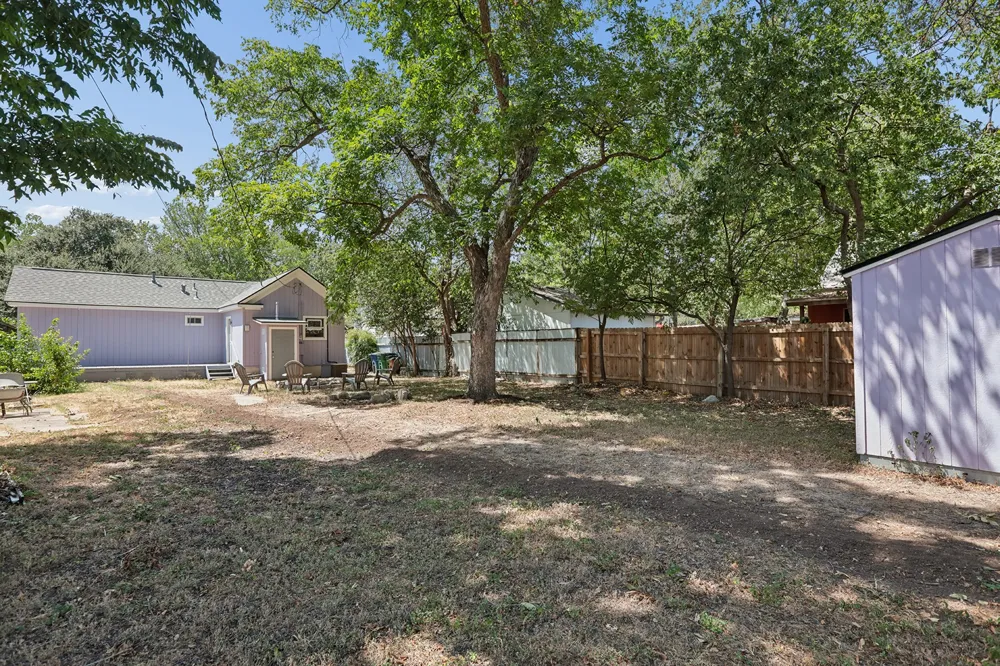 1702 Willow Street Austin, TX 78702