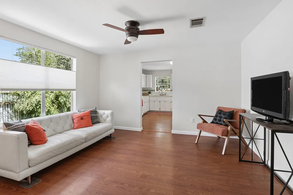 1702 Willow Street Austin, TX 78702