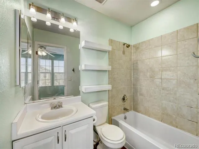 5527 E 100th Way Thornton, CO 80229