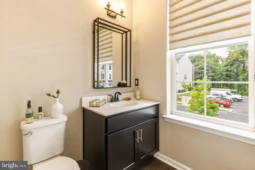 86 AVIARY ROAD West Deptford, NJ 08086