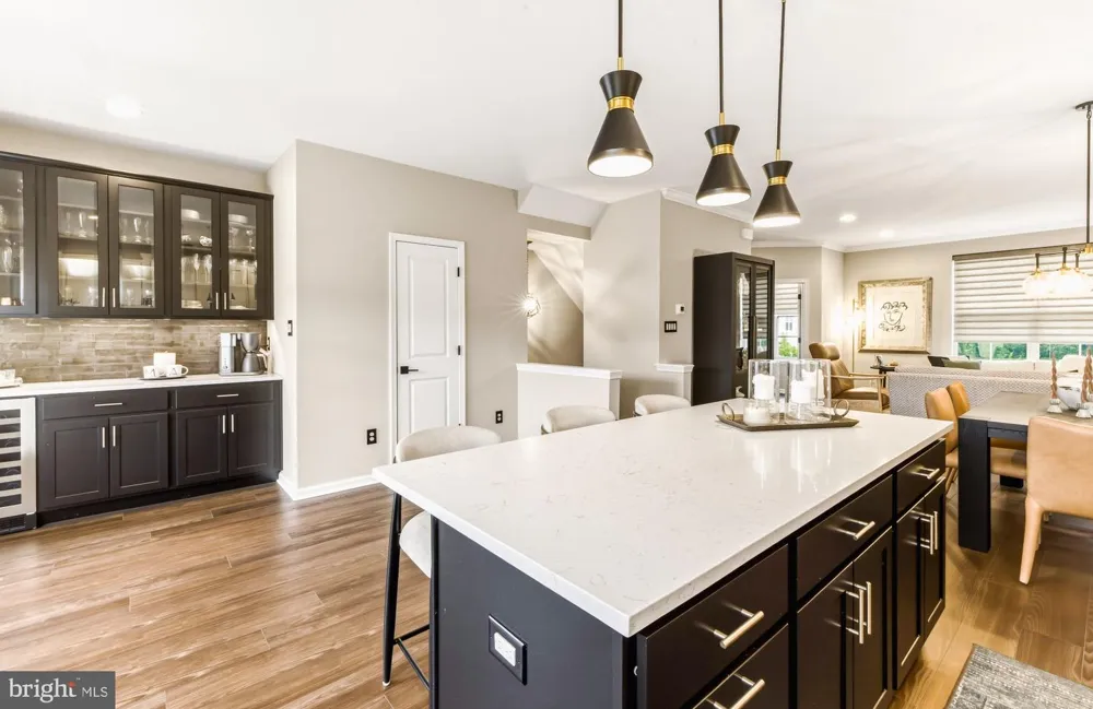 86 AVIARY ROAD West Deptford, NJ 08086
