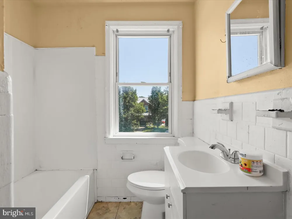 3717 ECHODALE AVENUE Baltimore, MD 21206