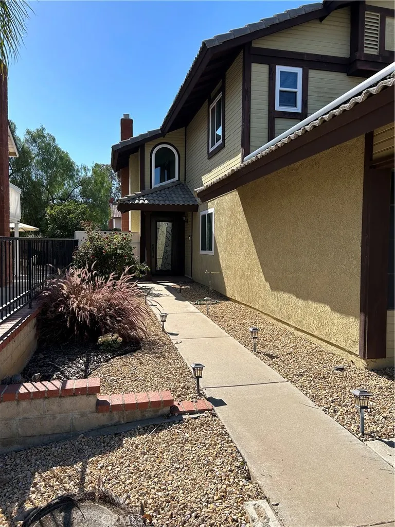 23713 Mark Twain Moreno Valley, CA 92557