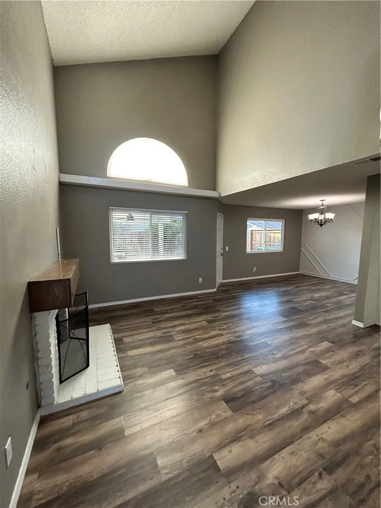 23713 Mark Twain Moreno Valley, CA 92557