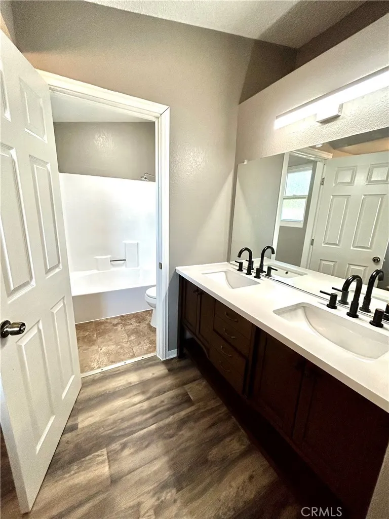 23713 Mark Twain Moreno Valley, CA 92557