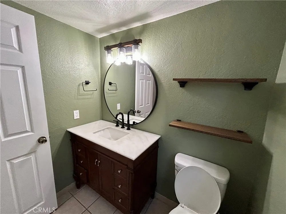 23713 Mark Twain Moreno Valley, CA 92557