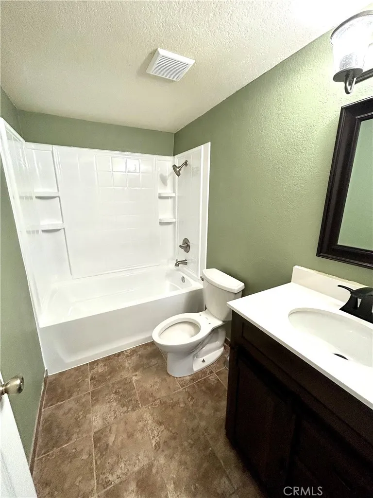 23713 Mark Twain Moreno Valley, CA 92557