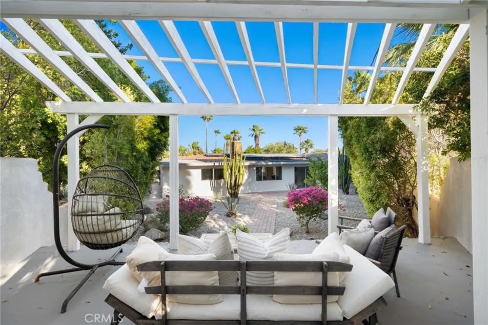 2553 Cardillo Avenue Palm Springs, CA 92262
